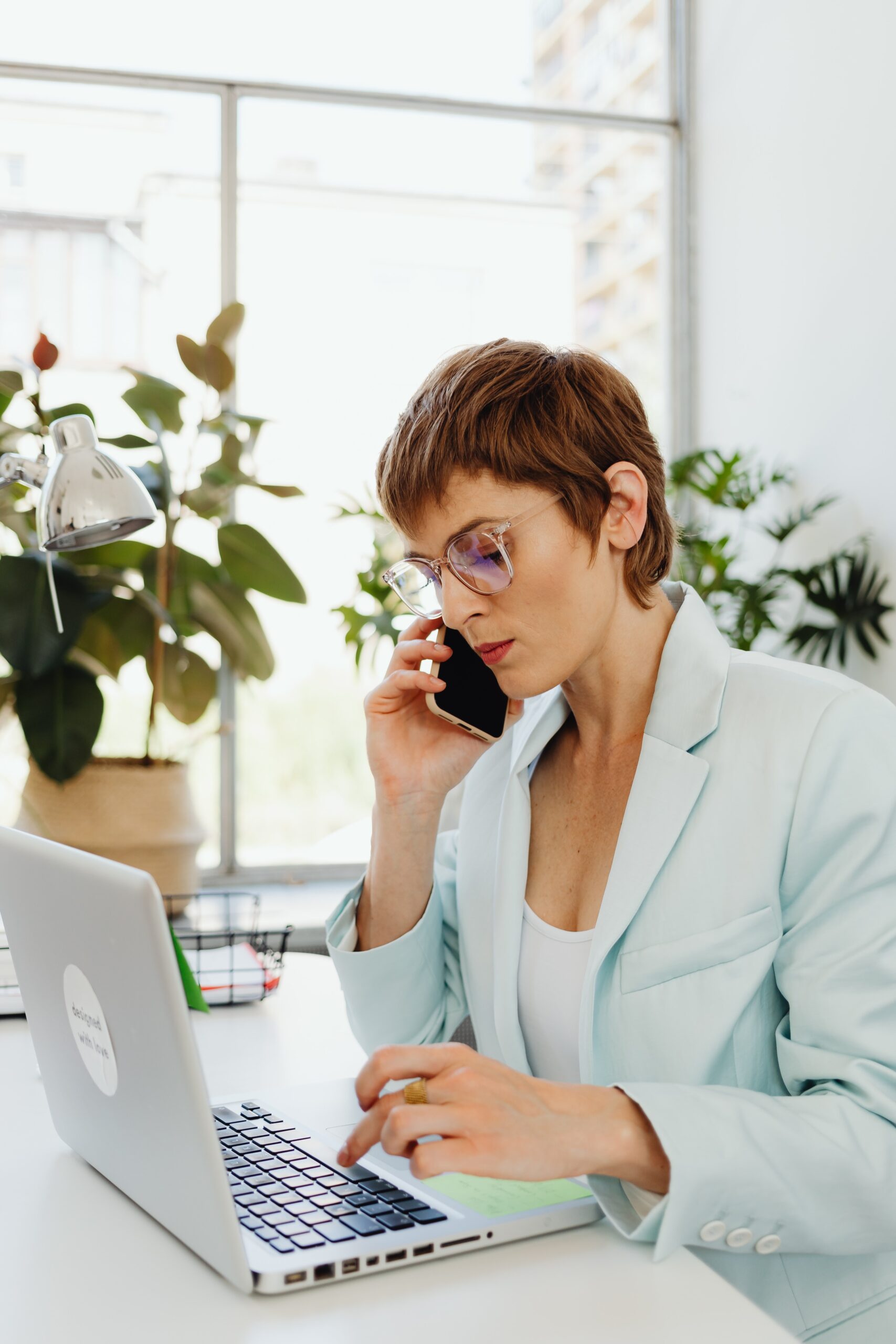 ChatGPTによる効率的なカスタマーサポート戦略のイメージ図