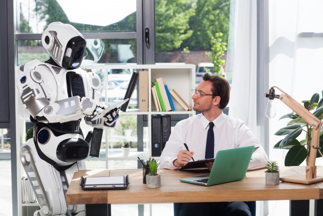 ソーシャルメディアマネージメントとは？ChatGPTの活用事例とその効果について解説